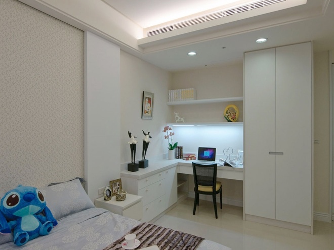 現代風格裝修臥室