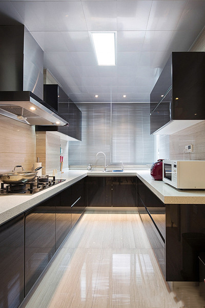 現代風格復式廚房裝修設計