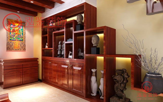 此辦公室因為層高有線,所以把中央空調隱藏到了樓梯下方展示柜的頂部,盡量不影響房高。在樓下會議區的頂面做了特殊處理,最高限度的保留房高。